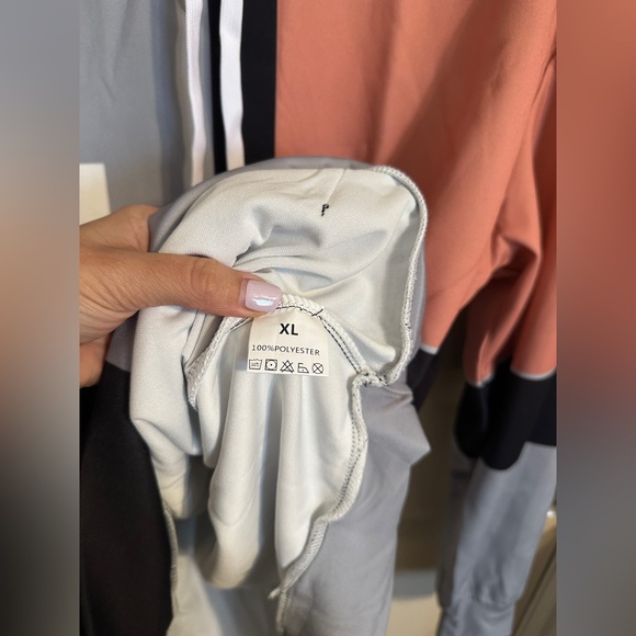 Men’s Lightweight Colorblock Sweatshirt w Hood, Black, Gray & Salmon, Sz XL - Picture 5 of 7